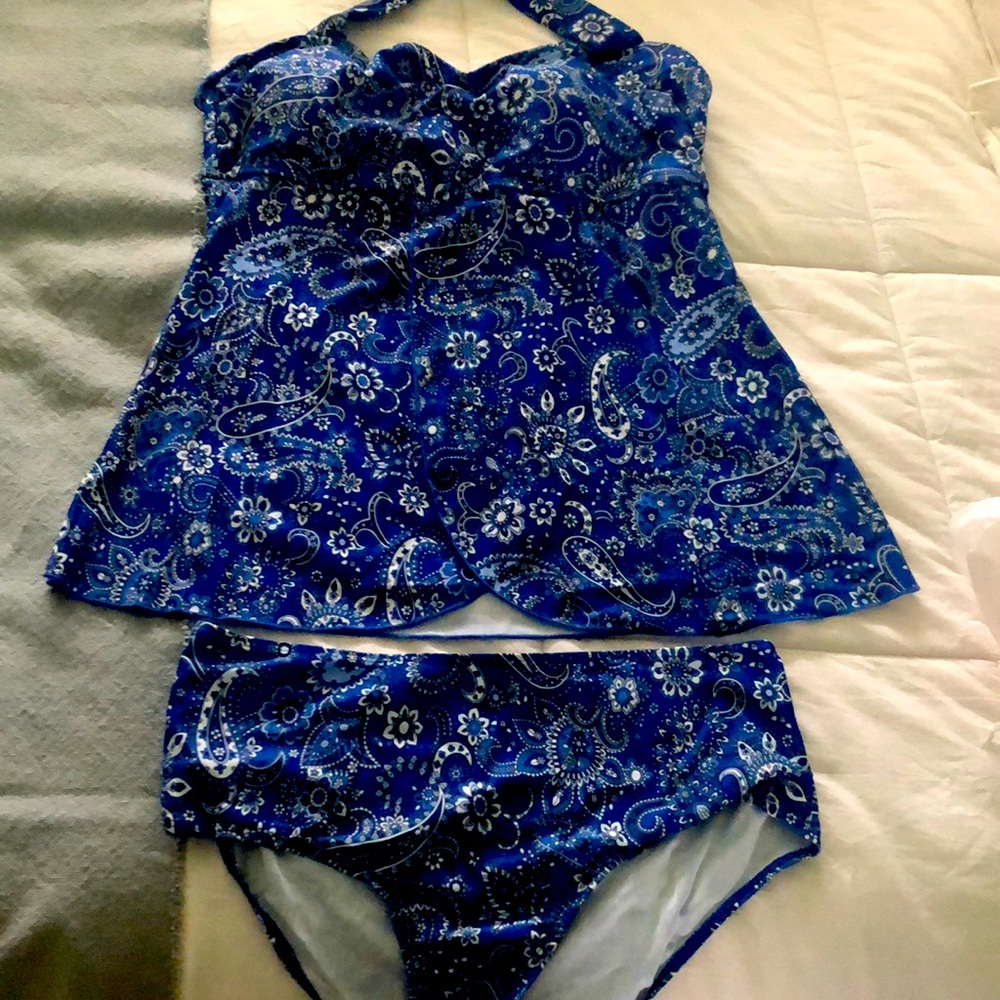 2 pc swimsuit never worn - blue multi-color